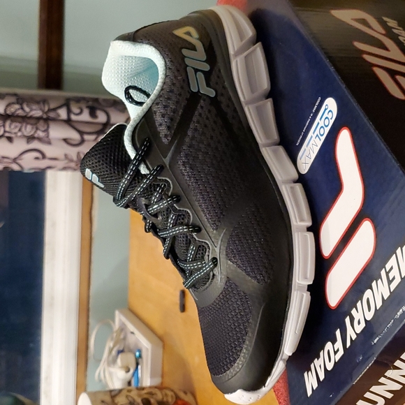 Fila women's Running shoe - Picture 5 of 6